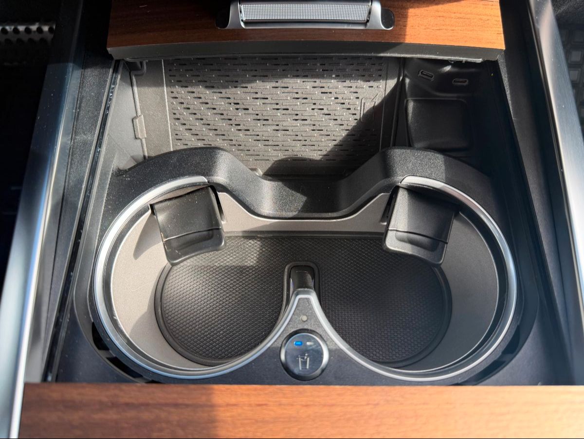 Fahrzeugabbildung Mercedes-Benz G 580 AMG+Distr+Burm3D+Massage+ESD+Night+360
