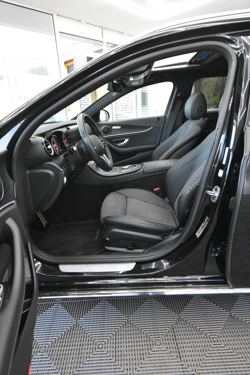 Mercedes-Benz E220d T-Modell LED SHZ RFK Glasdach Sportstyle