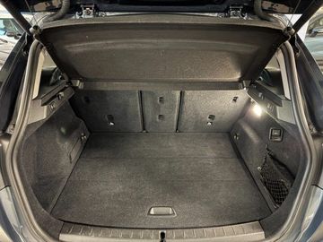 BMW 218 - 11