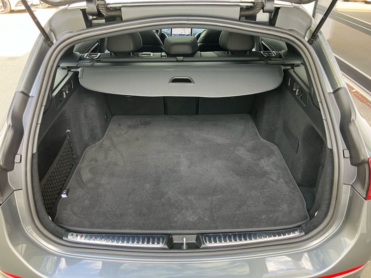 Fahrzeugabbildung Mercedes-Benz C 220 d 4M T AMG AHK Night Pano LED AdvSoundsyst