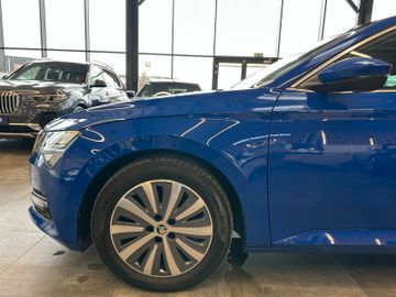 Skoda Superb Lim. Ambition *Navi*Virtuel*MwSt*