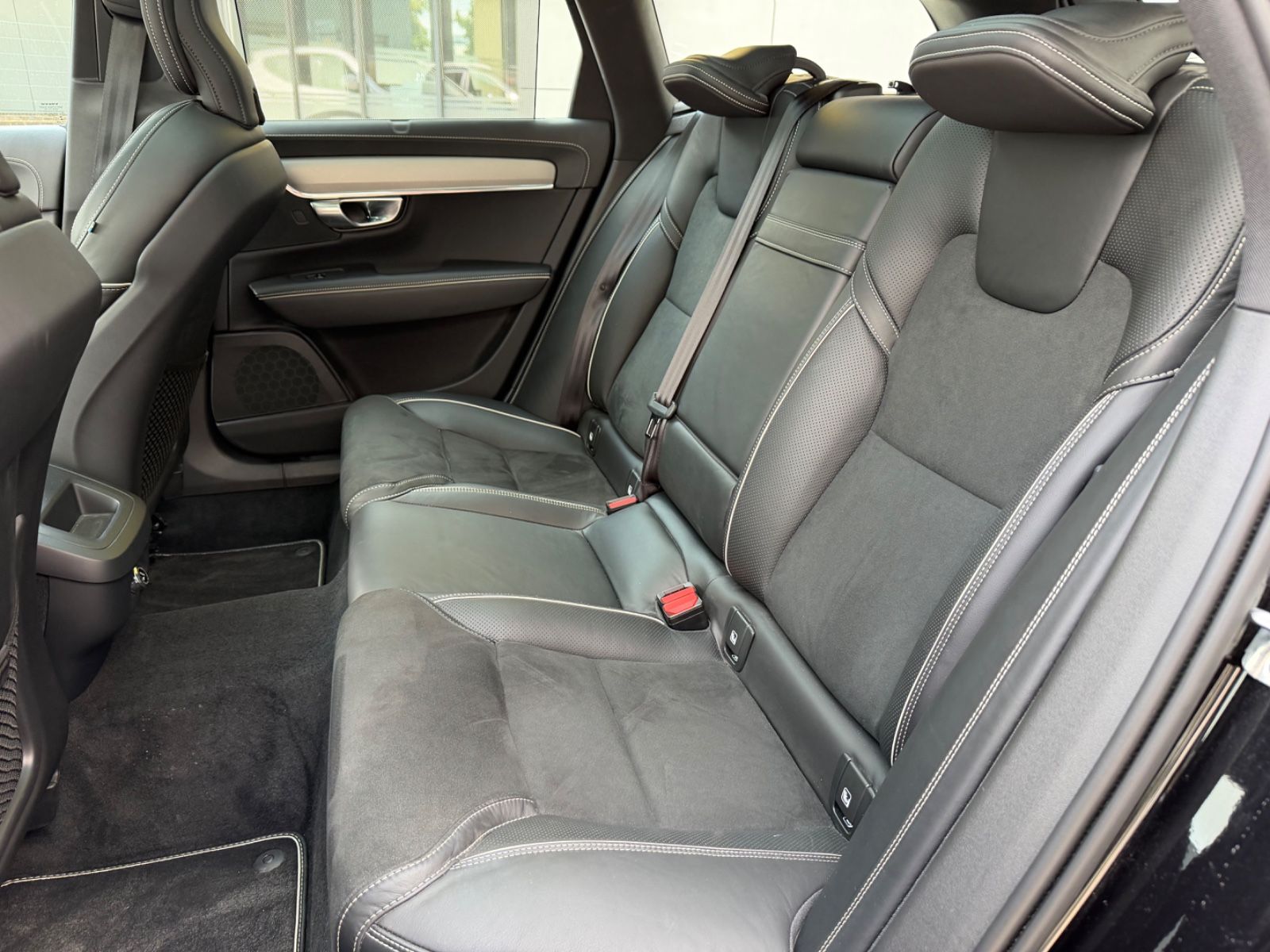 Volvo V90 Kombi R Design AWD/ALLRAD/SPORTPAK*/PANO/KAM foto 21