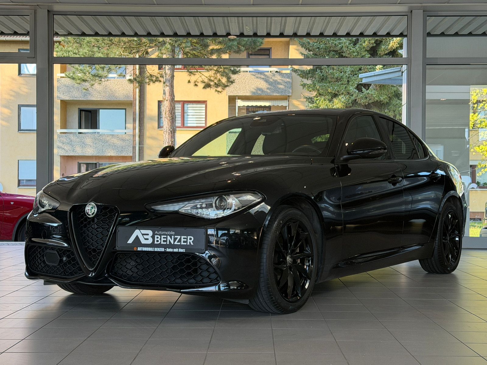 Fahrzeugabbildung Alfa Romeo Giulia Sprint /KAMERA/ALL-BLACK/CAR-PLAY