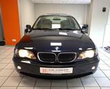 BMW 325xi ALLRAD|DSG|KLIMA|LEDER|SCHIEBED|SH|SCHECKH - BMW 325 mit Benzin-Antrieb: Limousine