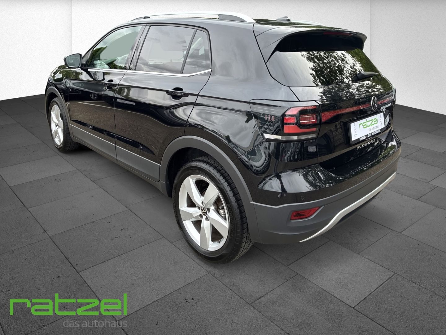 Fahrzeugabbildung Volkswagen T-Cross Style 1.5 TSI DSG LED Dyn. Kurvenlicht A