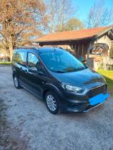 Ford Tourneo Courier 1.0 EcoBoost 74kW Ambiente A... - Ford Tourneo Courier: Ambiente