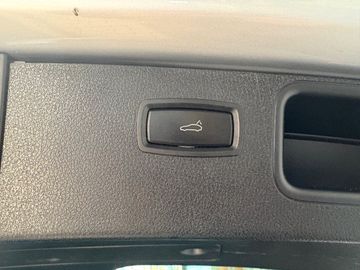 Porsche Macan - 6