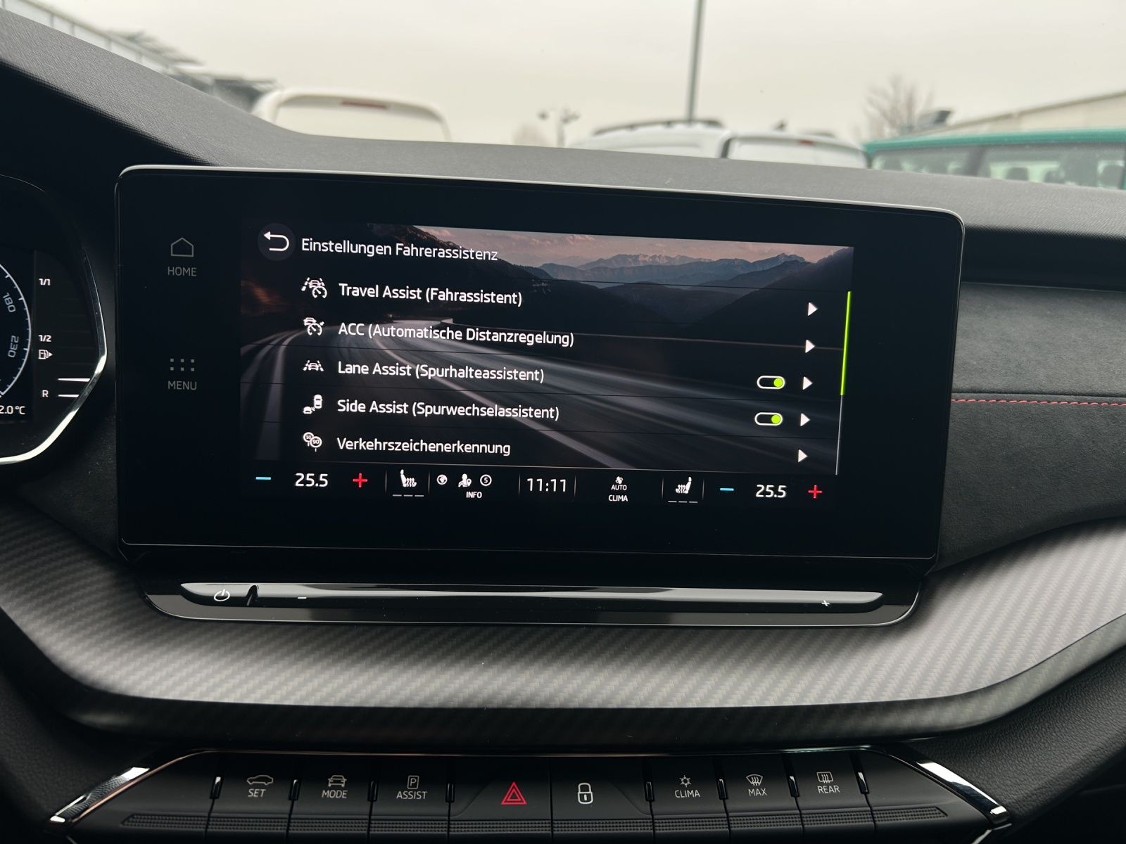 Fahrzeugabbildung SKODA Octavia Combi TDI RS DSG Matrix Navi HUD ACC RFK