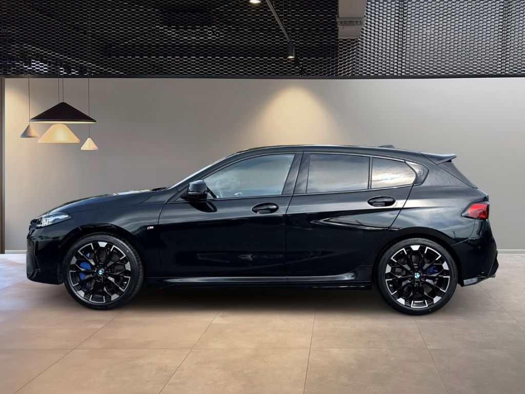 BMW M135 xDrive HUD Harman Kardon AHK Komfortzugang foto 2