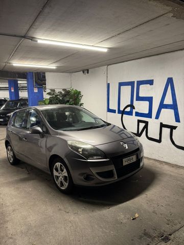 Renault Scenic Scénic X-Mod 1.5 dCi 110CV 2009