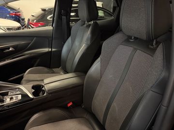 Peugeot 3008 - 11