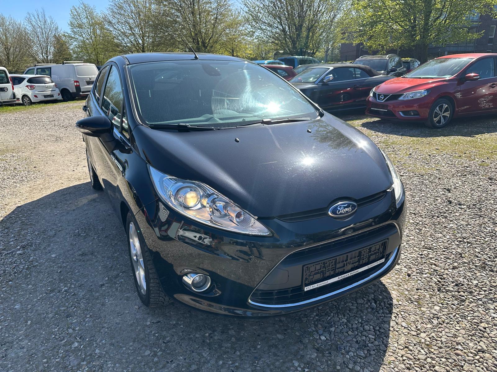 Ford Fiesta Titanium 1.6 Klimaautomatik SHZ*