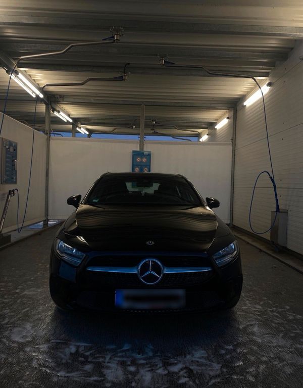 Image of Mercedes-Benz A 220
