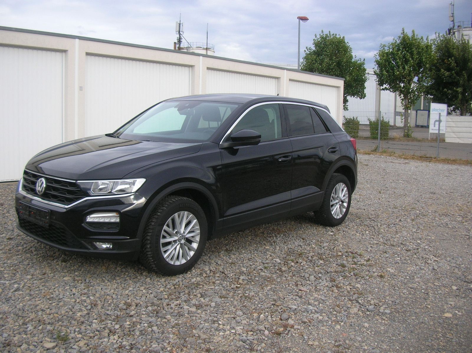 Volkswagen T-Roc 1.6 TDI - Navi-Klima-PDC-SHZ-Spurass. ...
