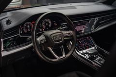 AUDI Q7 45 TDI*PANO*360*AHK*MATRIX*B&O*S&H*MEMORY*