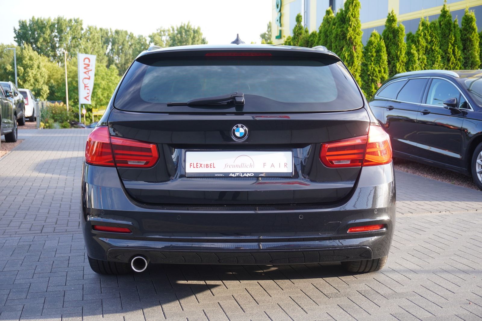 BMW 318i Advantage LED Navi AHK Tempomat Schiebedach foto 4