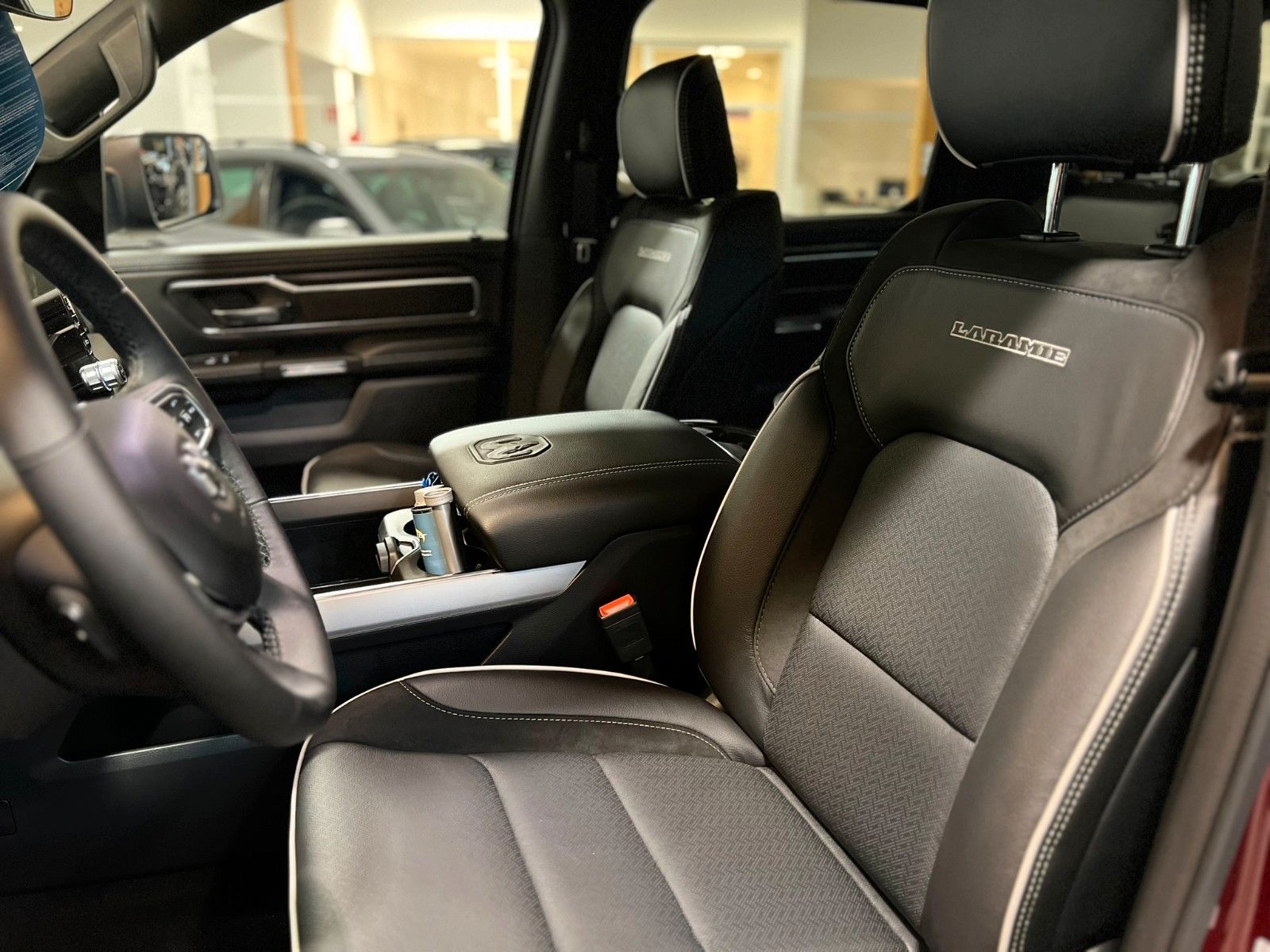 Fahrzeugabbildung Dodge RAM 1500 Laramie Sport Hurricane 4x4 MY25 LPG