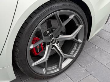 2024 AUDI RS6 — миниатюра 24