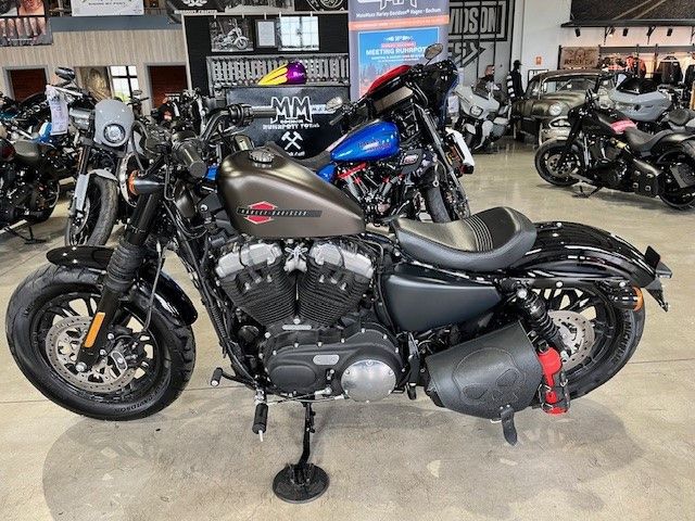Fahrzeugabbildung Harley-Davidson XL2 Forty Eight 1200 mit Jekill&Hyde Auspuff