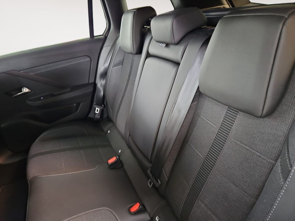 Fahrzeugabbildung Opel Astra Sports Tourer Hybrid 107 kW GS