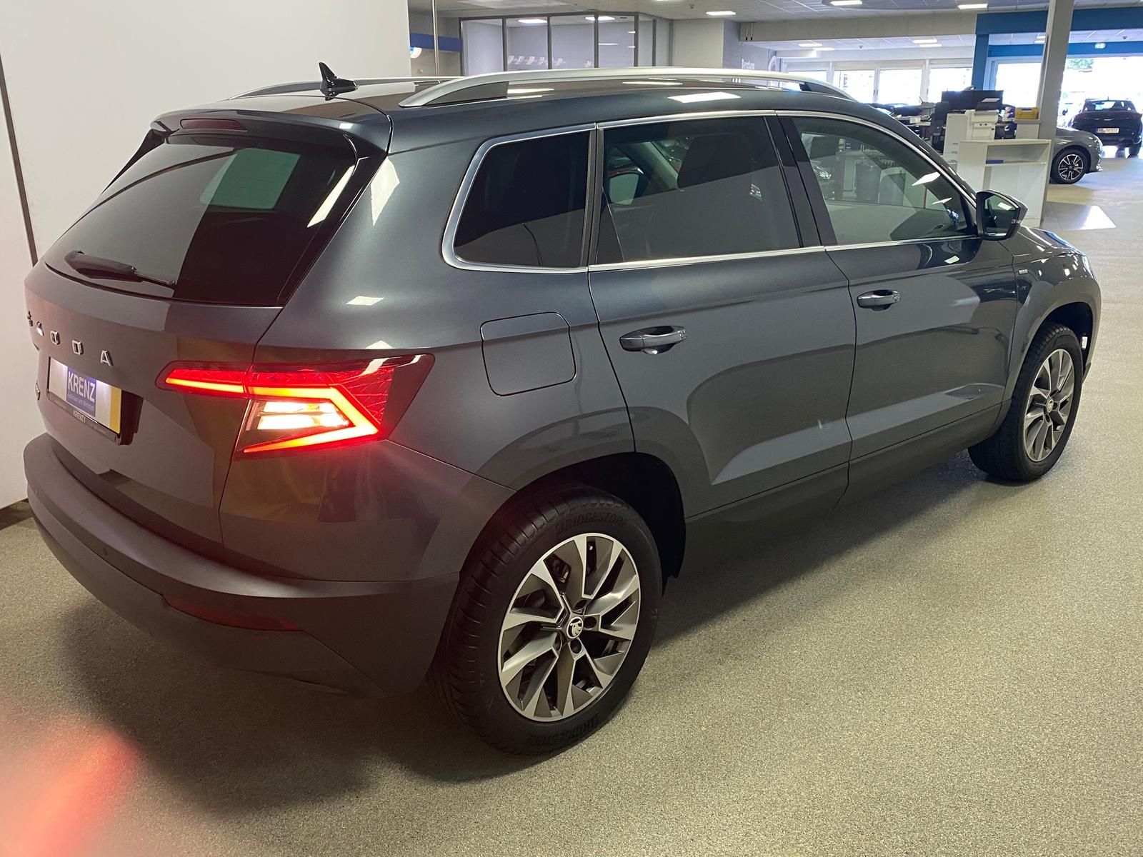 Fahrzeugabbildung SKODA Karoq 1.5 TSI +APP+KLIMA+ACC+RFK+PDC+NAVI+SITZHE