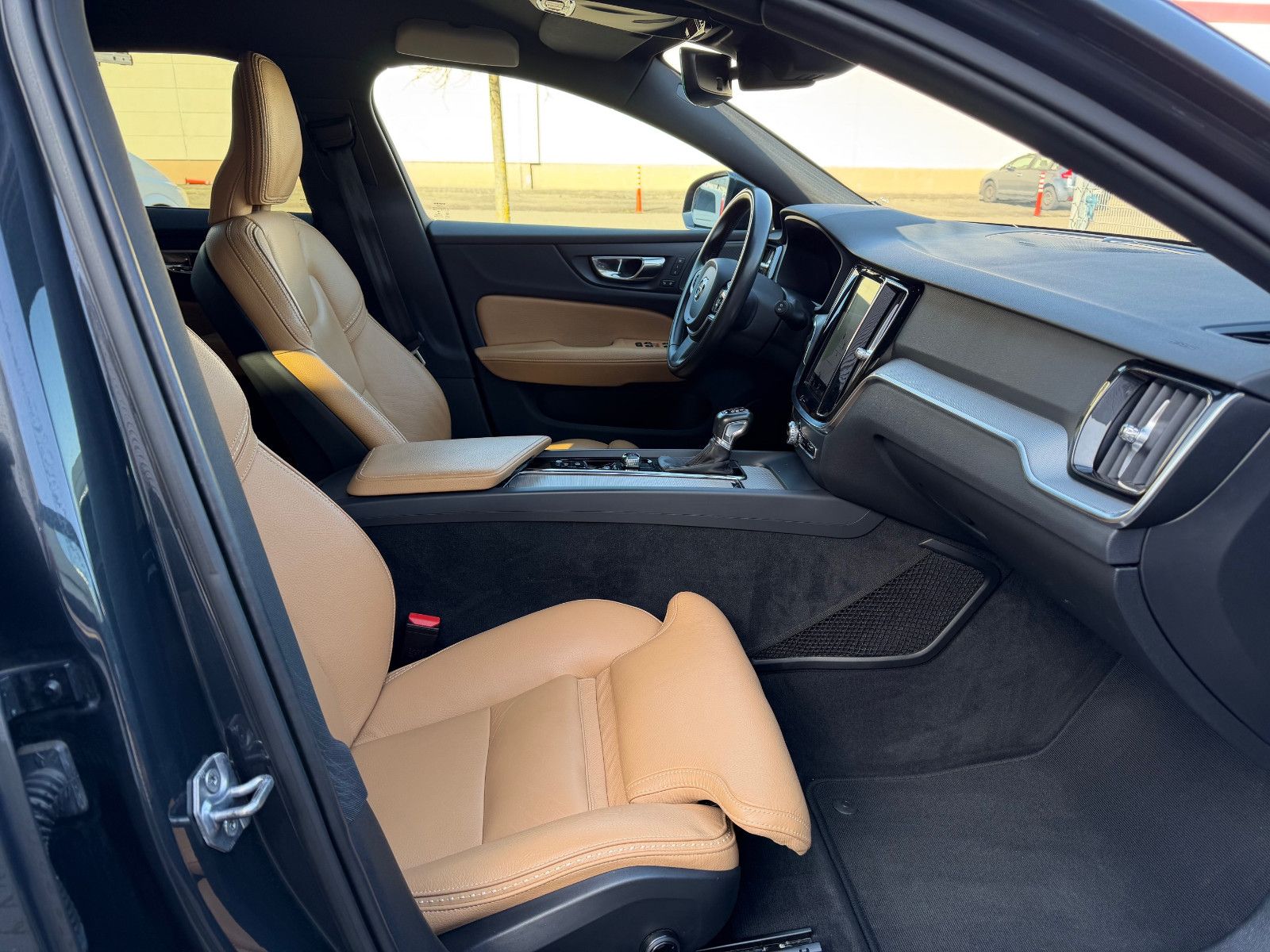 Volvo V60 D4 Cross Country Pro AWD RADAR+F-LED+h/k+CAM foto 7