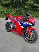 Honda CBR 600 RR PC69 2024 + Zubehör + Garantie  - Offers