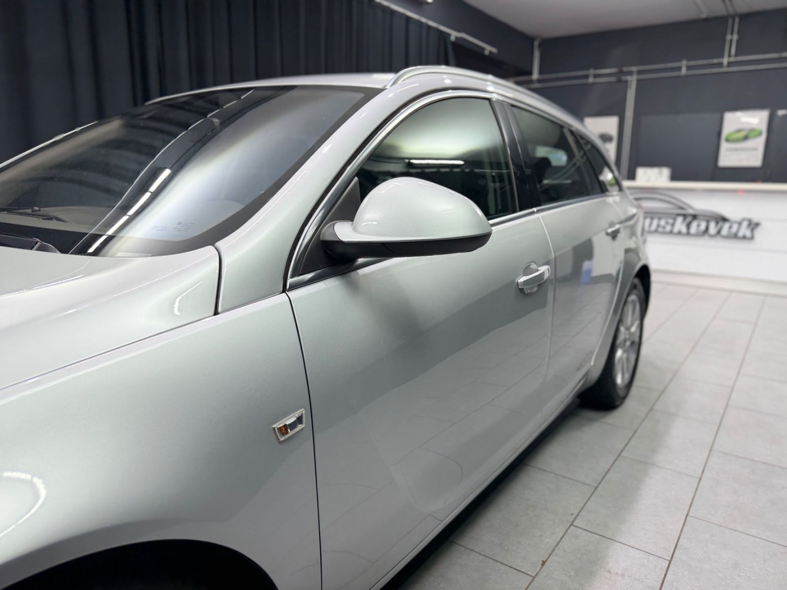 Fahrzeugabbildung Opel Insignia Sports Tourer Innovation|AUTOMATIK|RFK