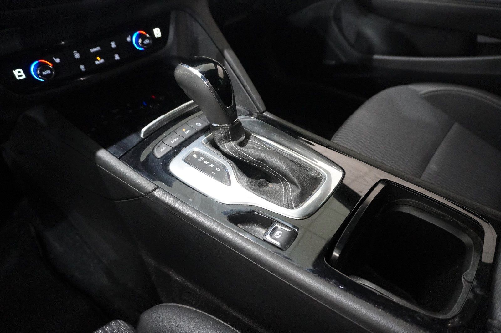 Fahrzeugabbildung Opel Insignia B ST 2.0T INNOV. 4X4 NAVI/OPC/KAMERA