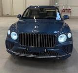 Bentley Bentayga 4.0 V8 EWB Azure 4WD Autom. - blaue Bentley Bentayga