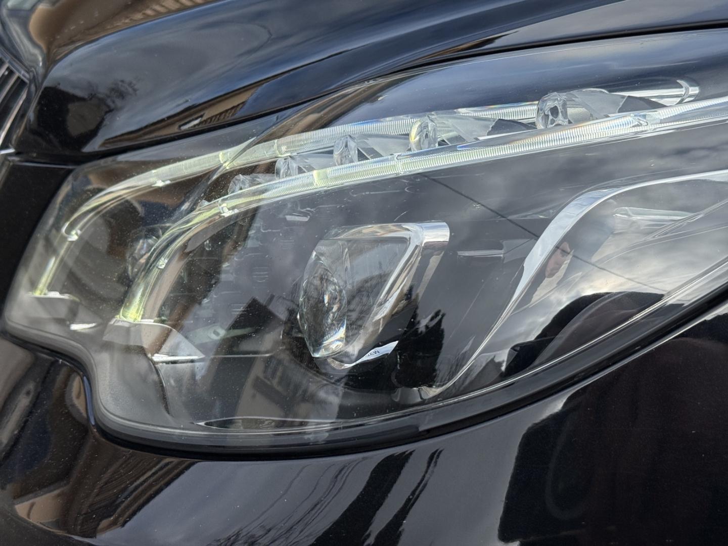 Mercedes-Benz E 220 CDI Cabrio 7G Airscarf LED Multikontursitz