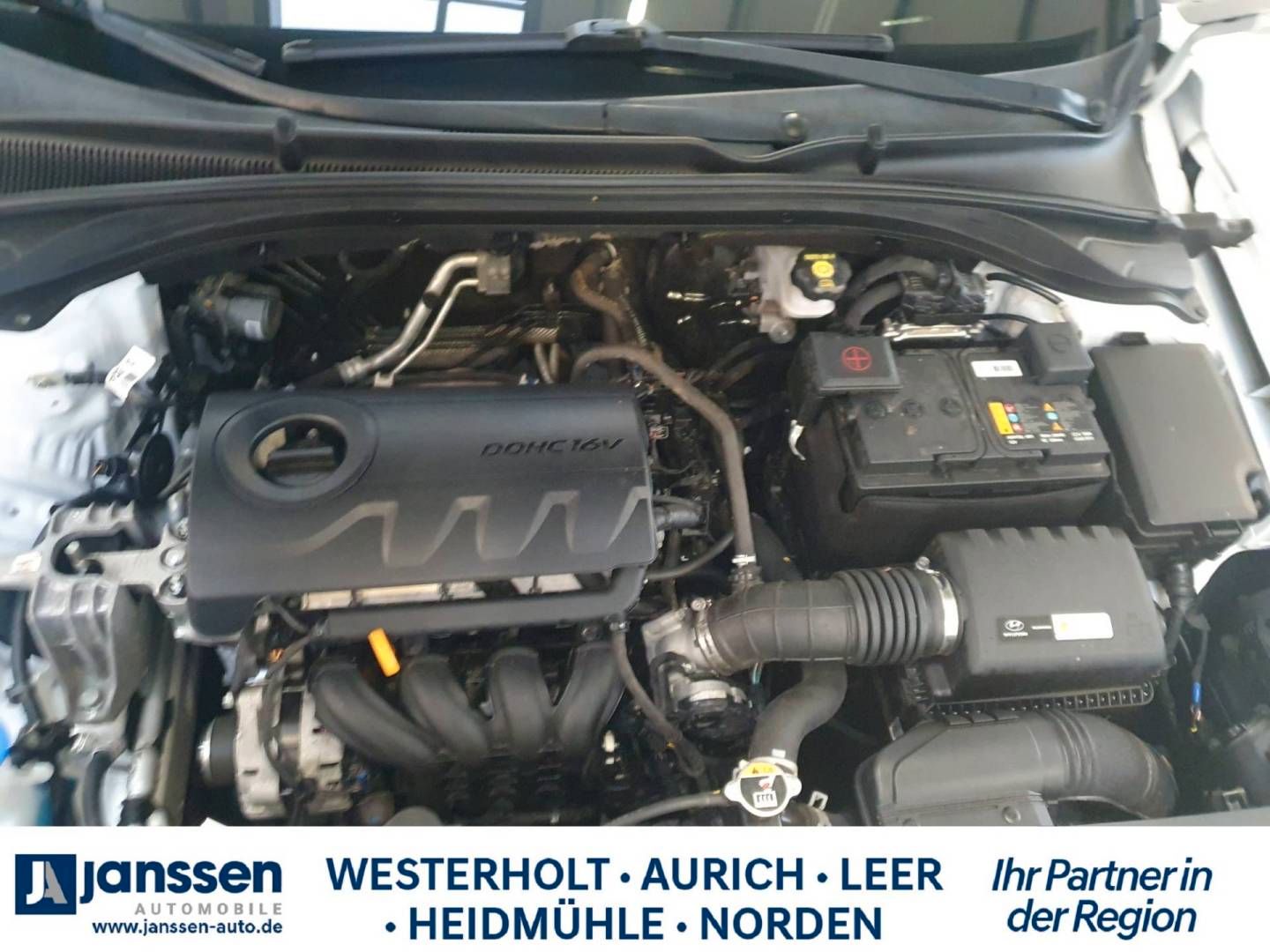Fahrzeugabbildung Hyundai i30 Sonderkontingent Navigation