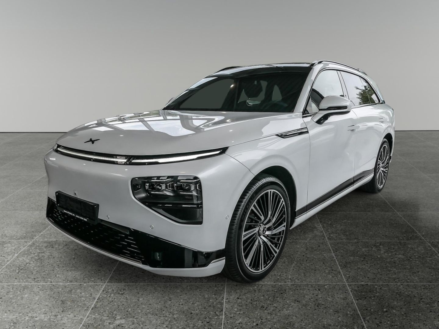 XPENG G9