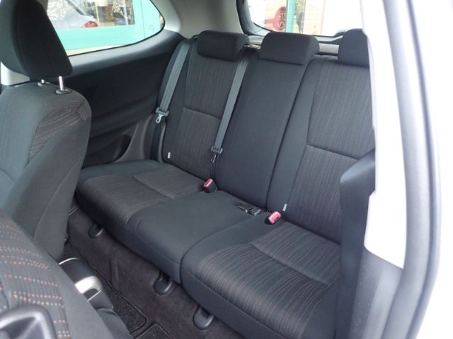 Fahrzeugabbildung Toyota Auris 1.6 Life Valvematic Navi Bluetooth USB Sch