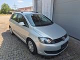 Volkswagen Golf Plus VI Trendline.Neu Zahnreimen. Neu TÜV - Gebrauchtwagen bis 5.000 Euro mit TÜV