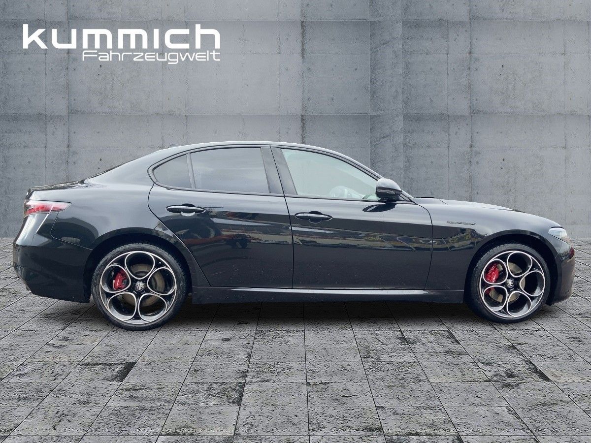 Alfa Romeo Giulia Competizione Q4 280PS imagem 3