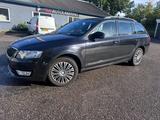 Skoda Octavia Combi Ambition - gebrauchte Skoda Octavia aus dem Jahr 2014