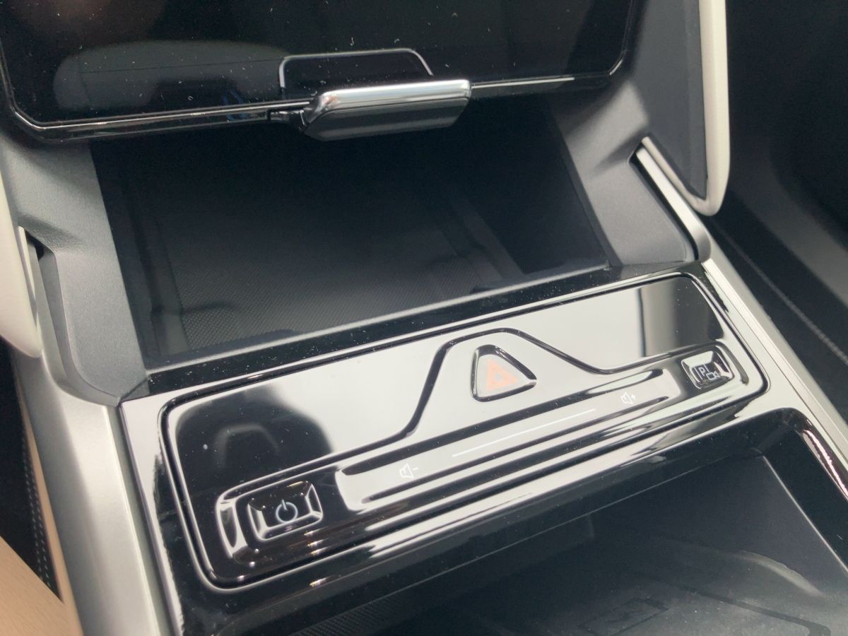 Ford Explorer - Bild 18