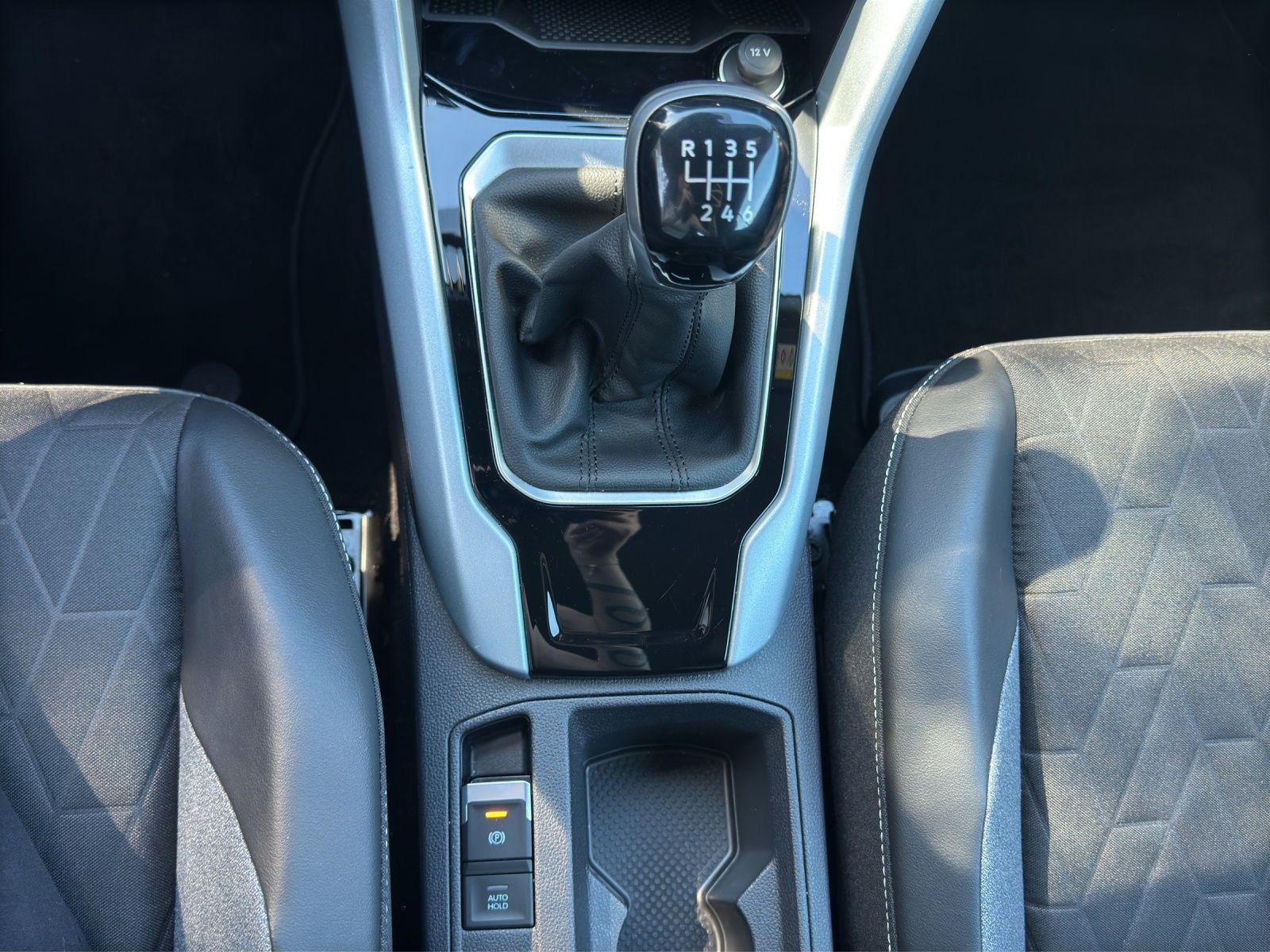 Volkswagen T-Roc - Bild 12