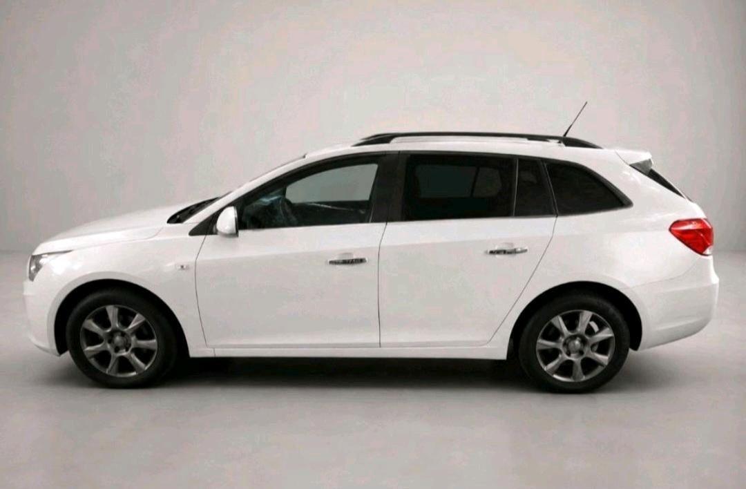 Chevrolet Cruze 2013 — салон