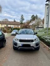 Land Rover Range Rover Evoque 2.0 TD4 132 kW SE Autom. SE - silberne Land Rover Range Rover Evoque