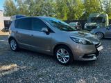 Renault Scenic III Luxe - Renault Scenic: Luxe