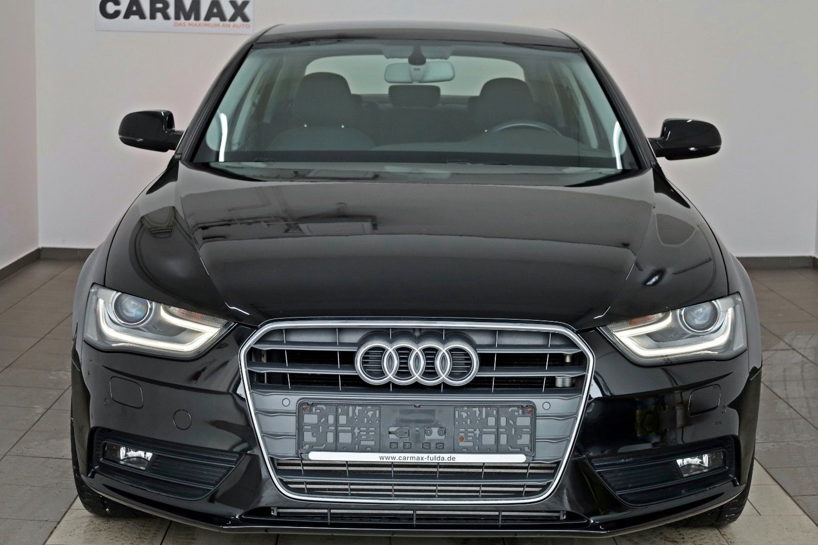Fahrzeugabbildung Audi A4 Lim. Attraction Navi,Bi-Xenon,PDC,SR+WR