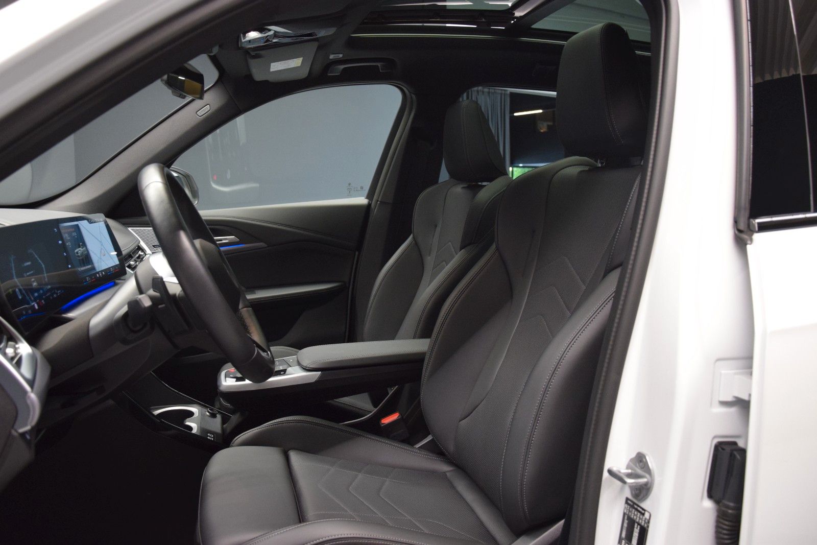 Fahrzeugabbildung BMW X1 18i sDrive M Sport H&k Panorama ACC Ambiente