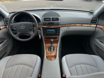 Mercedes E 280 - 7