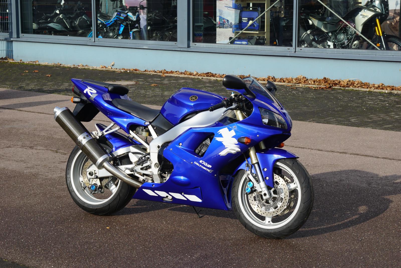 Yamaha YZF-R1 RN01 Sammlerzustand! 1. Hand, nur 13968km