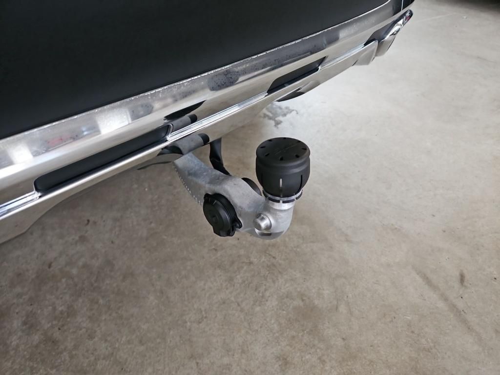 Fahrzeugabbildung Mercedes-Benz GLC 200 4M Avant AHK Pano HUD 360° LED Burmester