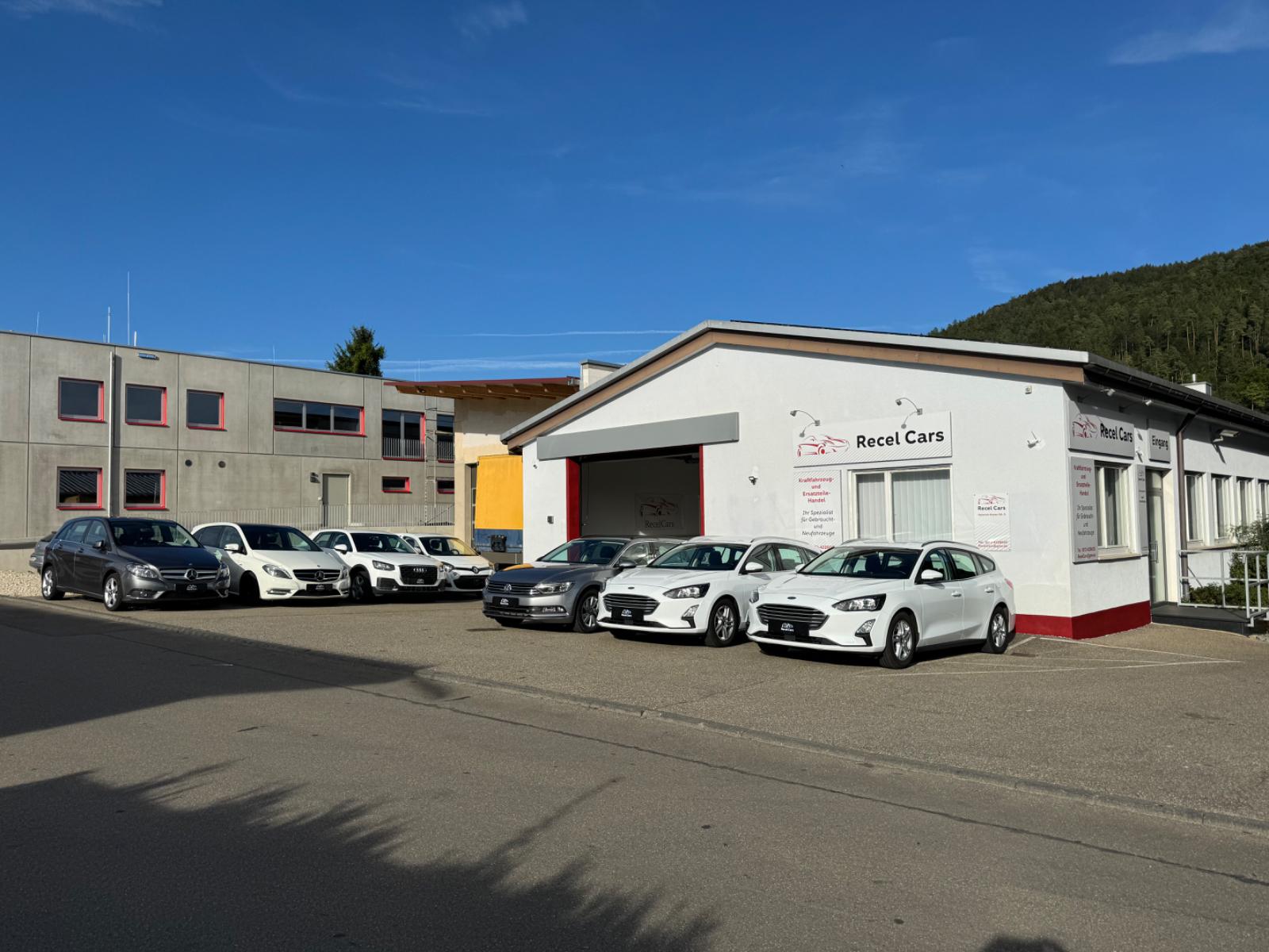 showroom-image-top