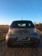 Toyota IQ sparsamer Stadtflitzer+Sitzheizung+ TÜV Neu - Toyota IQ aus 2012