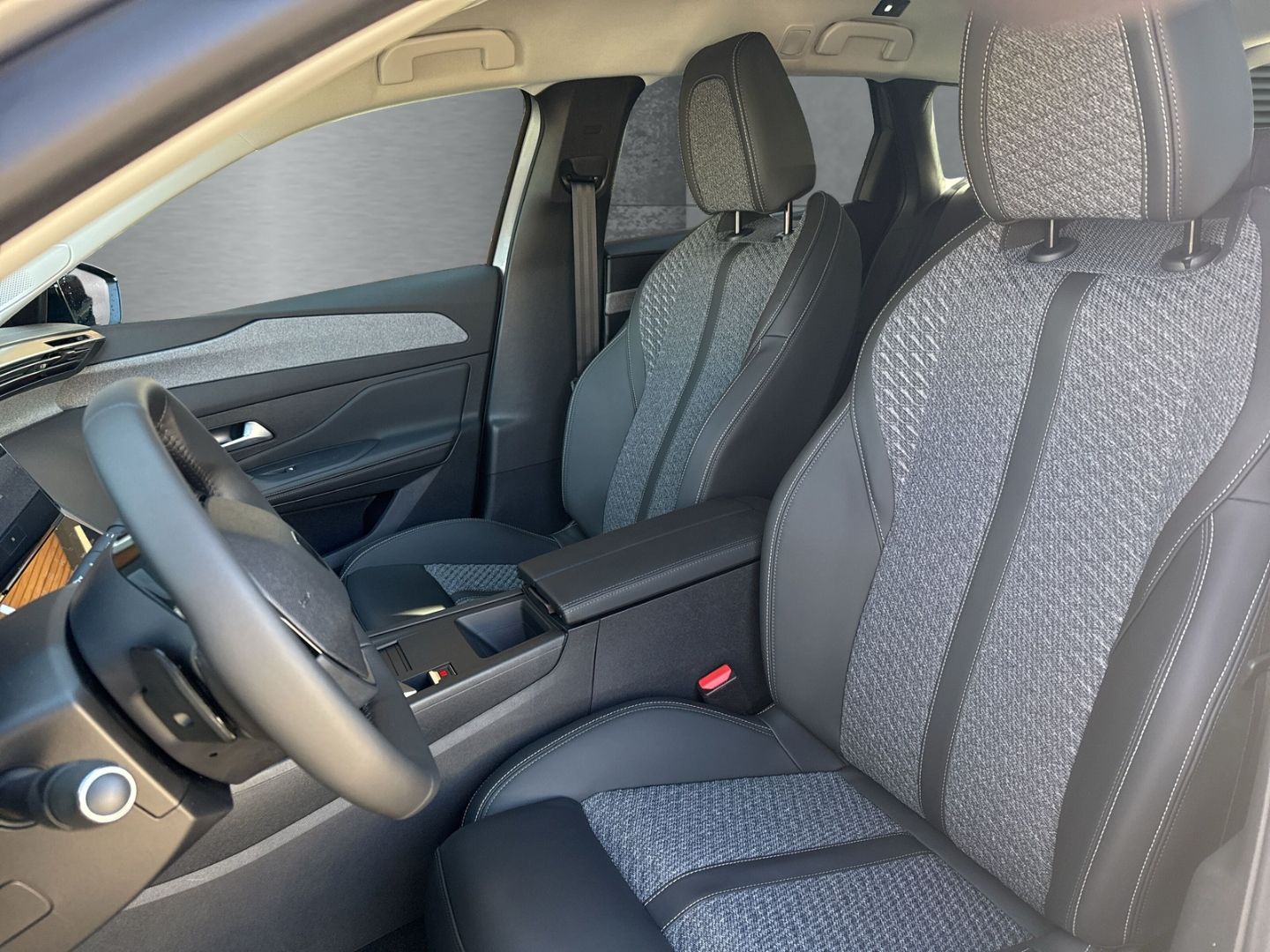 Peugeot 308 - Bild 8